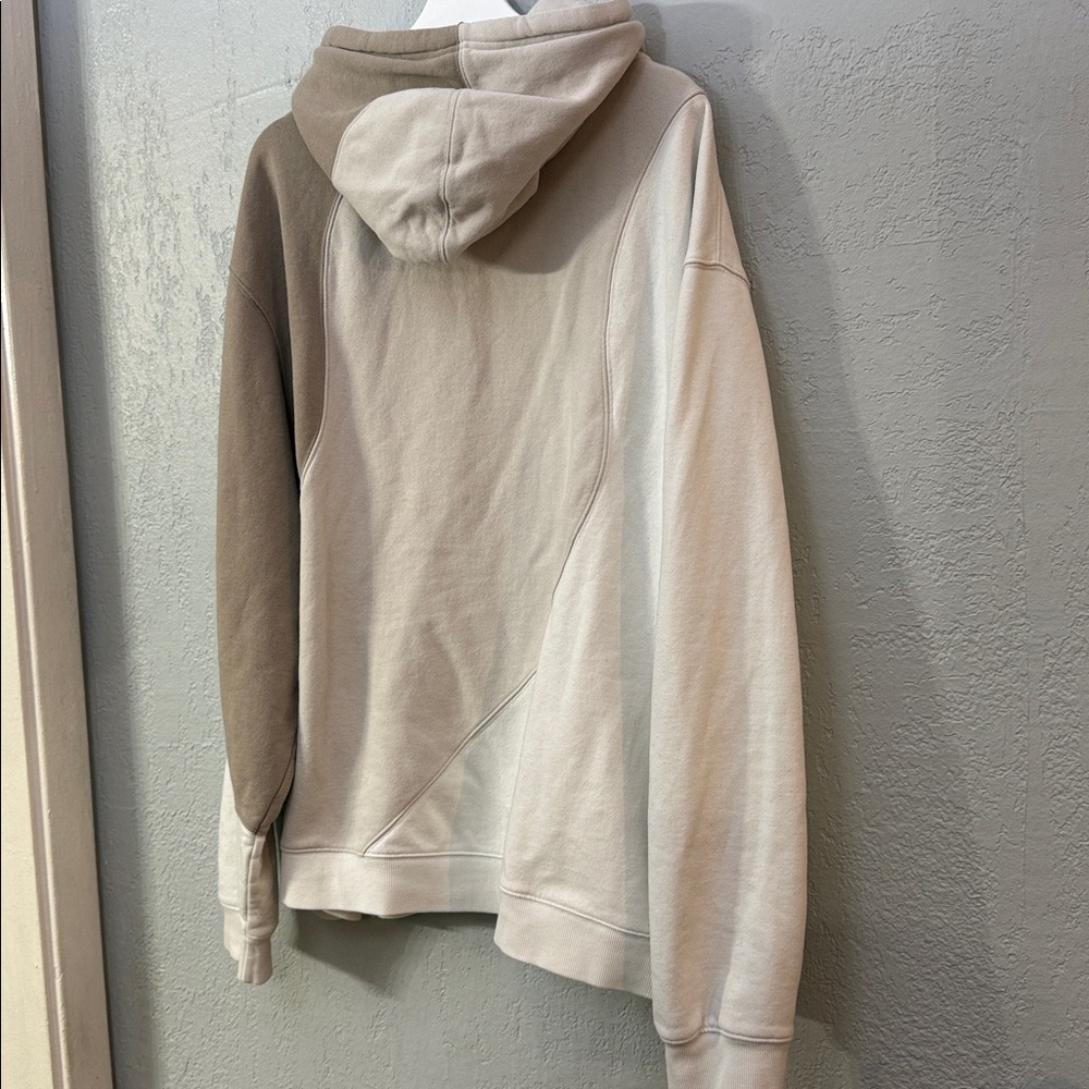 alo Make Waves Hoodie in Ivory/Bone/Gravel - Picture 7 of 9
